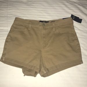 Hollister khaki shorts